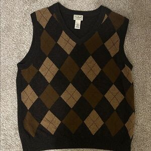 L.L. Bean Men's V-Neck Argyle Sweater Vest - Black and Brown